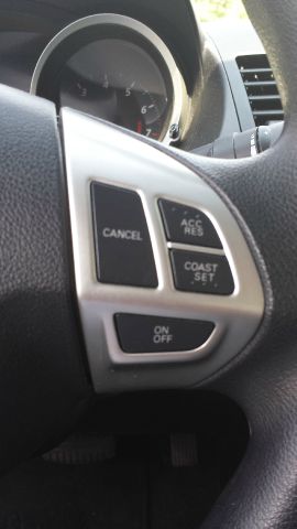 Mitsubishi Lancer 2010 photo 2