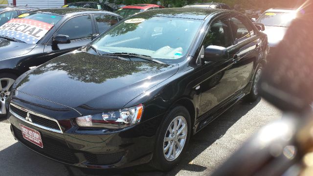 Mitsubishi Lancer 2010 photo 4