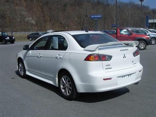 Mitsubishi Lancer 2010 photo 1