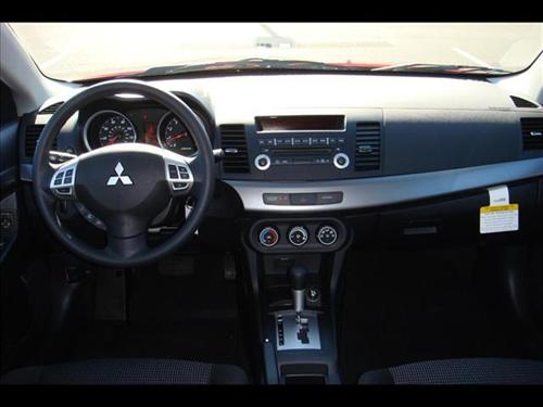 Mitsubishi Lancer 2010 photo 4