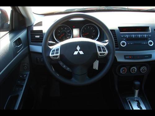 Mitsubishi Lancer 2010 photo 5