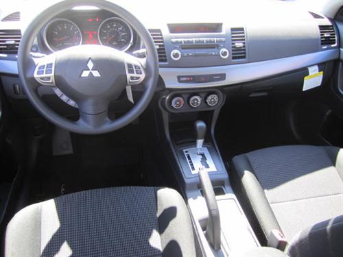 Mitsubishi Lancer 2011 photo 5