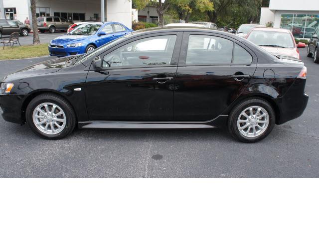 Mitsubishi Lancer 2011 photo 1
