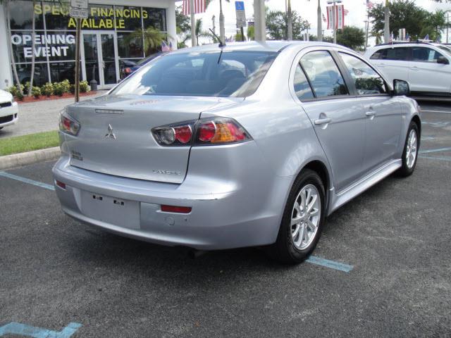 Mitsubishi Lancer 2011 photo 1