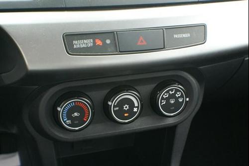 Mitsubishi Lancer 2011 photo 5