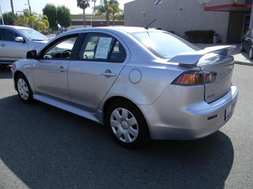 Mitsubishi Lancer 2011 photo 4