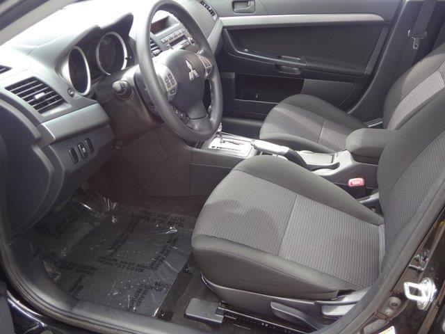 Mitsubishi Lancer 2011 photo 1