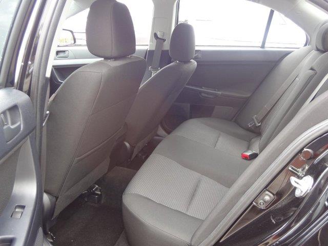 Mitsubishi Lancer 2011 photo 2