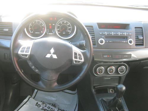Mitsubishi Lancer 2011 photo 1