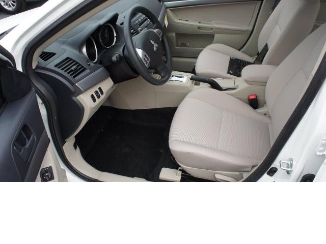 Mitsubishi Lancer 2011 photo 2