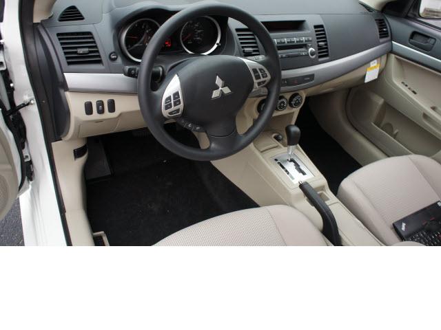 Mitsubishi Lancer 2011 photo 3