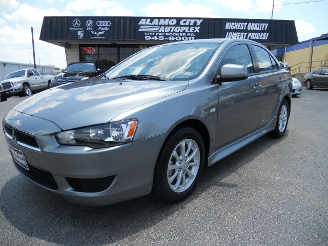 Mitsubishi Lancer 2012 photo 2