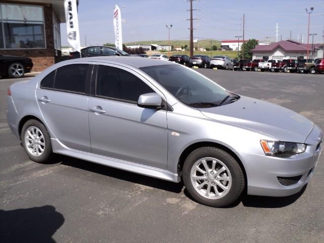 Mitsubishi Lancer XLT Crewcab Sedan