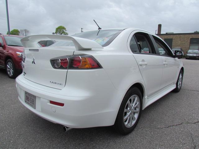 Mitsubishi Lancer 2012 photo 2