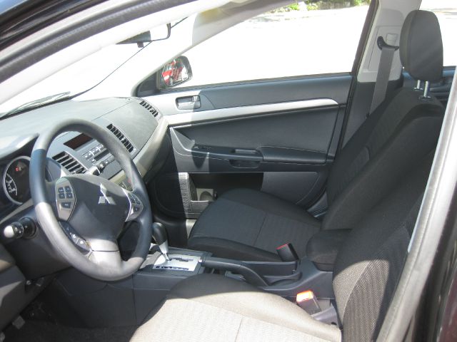Mitsubishi Lancer 2013 photo 1