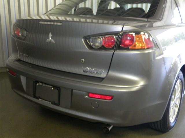Mitsubishi Lancer 2013 photo 2