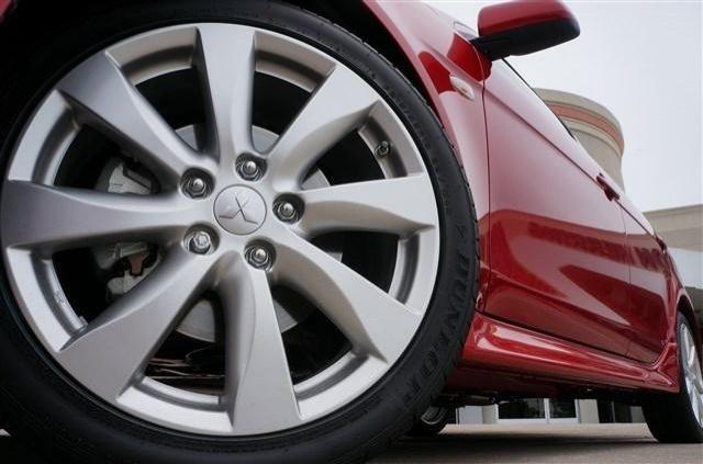 Mitsubishi Lancer 2014 photo 3