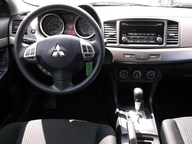 Mitsubishi Lancer 2014 photo 4