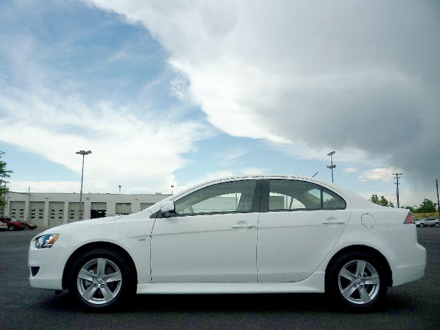 Mitsubishi Lancer 2014 photo 3