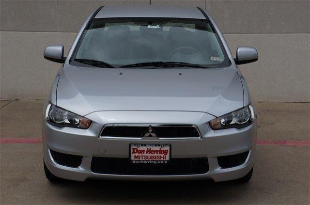 Mitsubishi Lancer 2014 photo 4