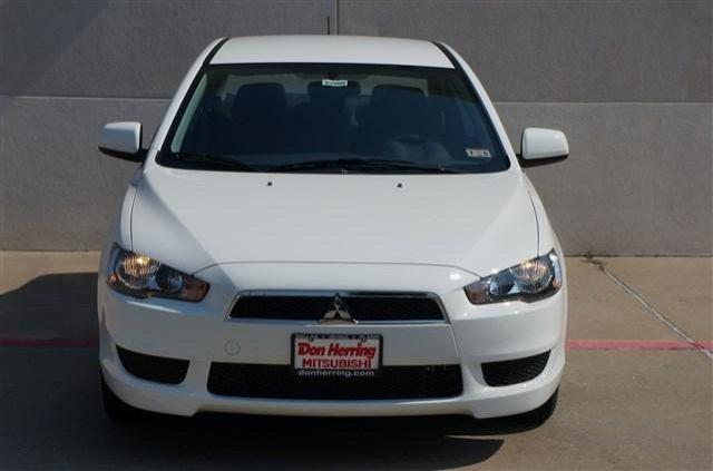 Mitsubishi Lancer 2014 photo 3