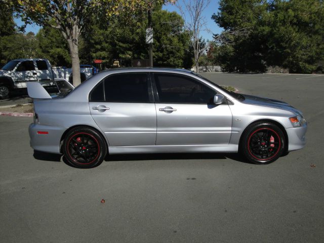 Mitsubishi Lancer Evolution 2003 photo 3