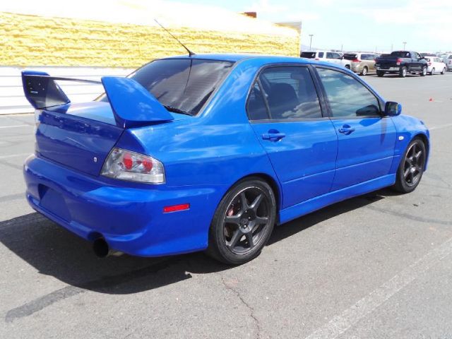 Mitsubishi Lancer Evolution 2003 photo 2
