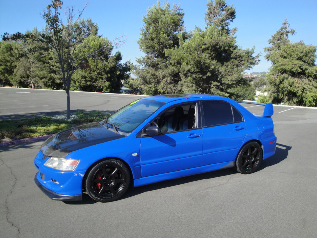 Mitsubishi Lancer Evolution 2003 photo 2