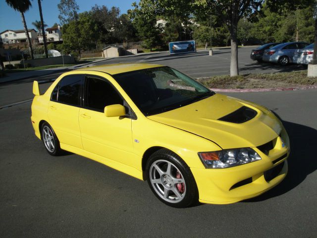 Mitsubishi Lancer Evolution 2004 photo 4