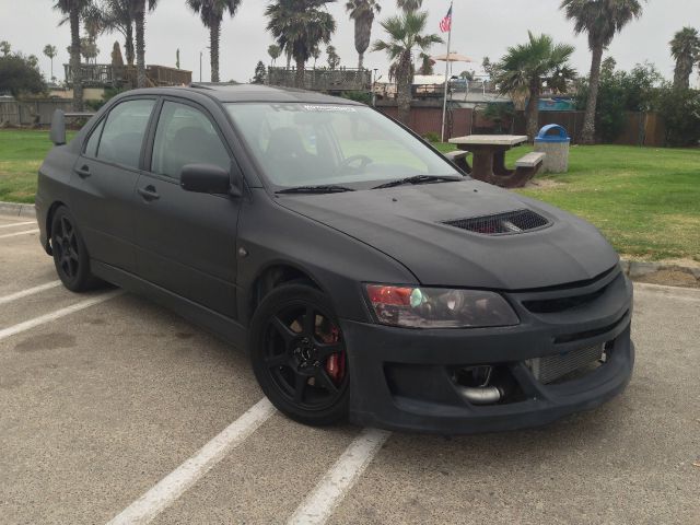 Mitsubishi Lancer Evolution 2006 photo 2