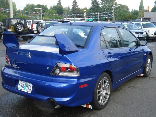 Mitsubishi Lancer Evolution 2006 photo 2