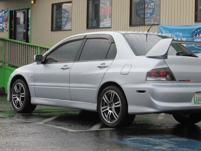 Mitsubishi Lancer Evolution 2006 photo 2