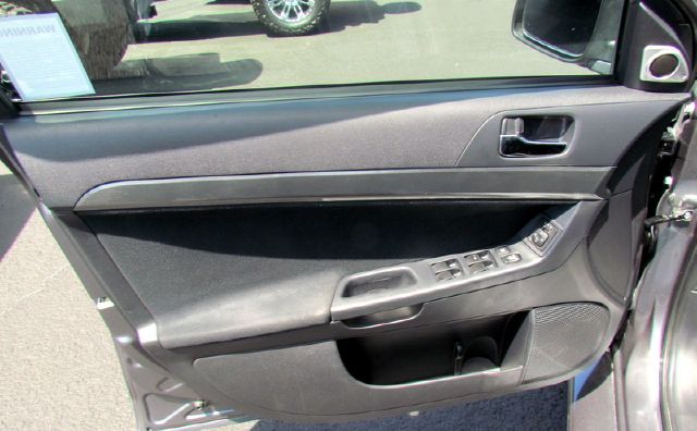 Mitsubishi Lancer Evolution 2008 photo 14