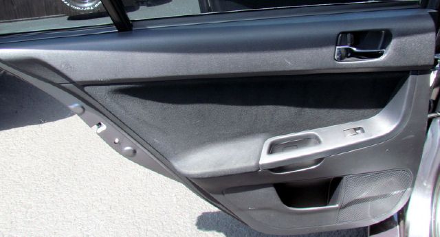 Mitsubishi Lancer Evolution 2008 photo 7