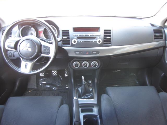 Mitsubishi Lancer Evolution 2008 photo 12