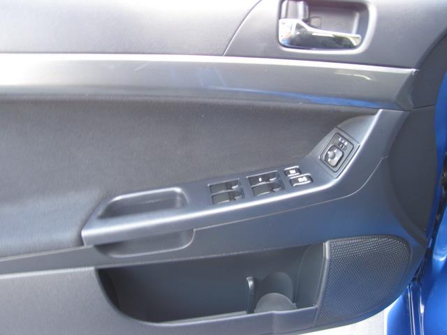 Mitsubishi Lancer Evolution 2008 photo 14