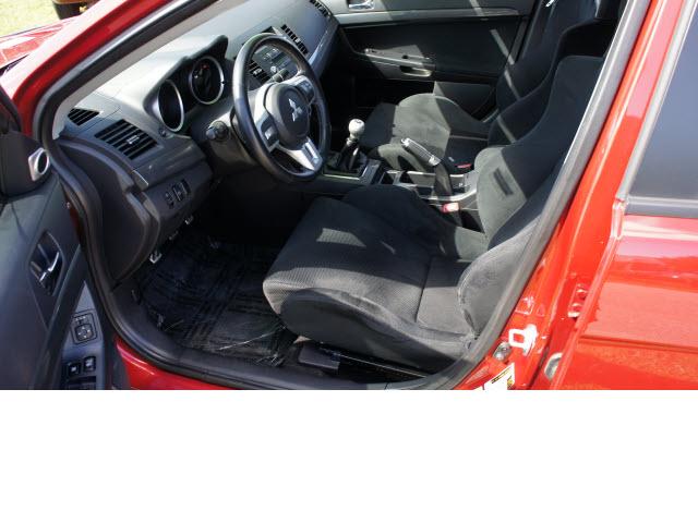 Mitsubishi Lancer Evolution 2008 photo 2