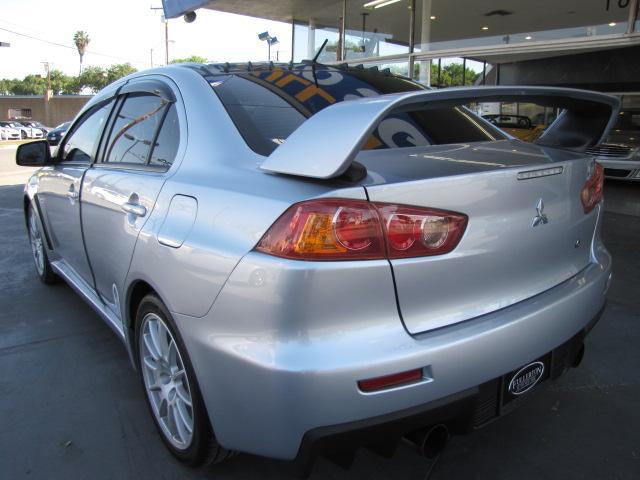 Mitsubishi Lancer Evolution 2008 photo 3