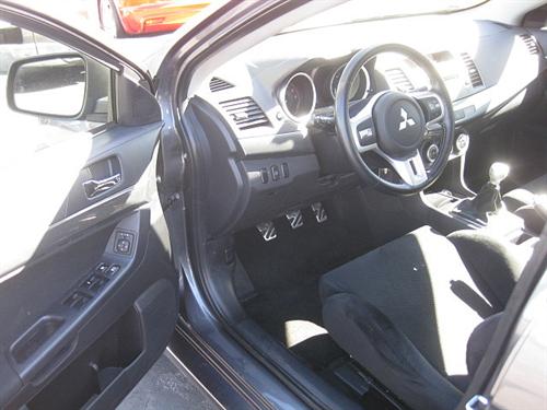 Mitsubishi Lancer Evolution 2008 photo 2