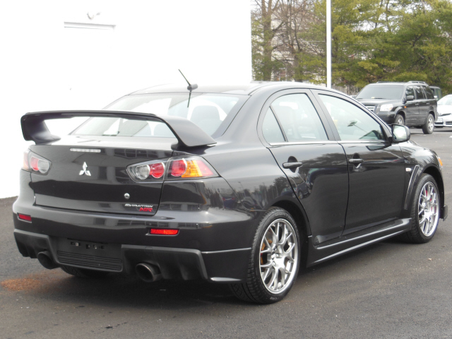 Mitsubishi Lancer Evolution 2008 photo 2