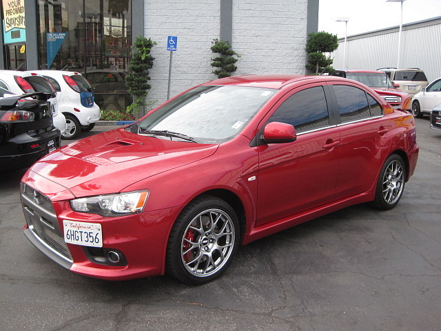 Mitsubishi Lancer Evolution 2008 photo 2