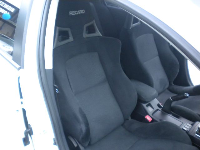 Mitsubishi Lancer Evolution 2010 photo 1