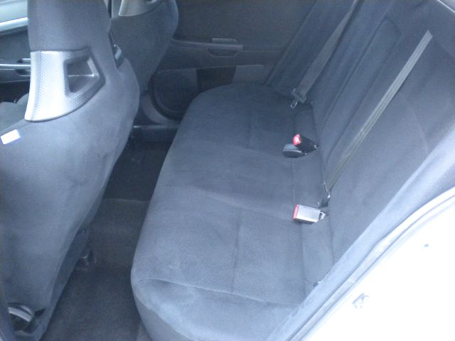 Mitsubishi Lancer Evolution 2010 photo 10