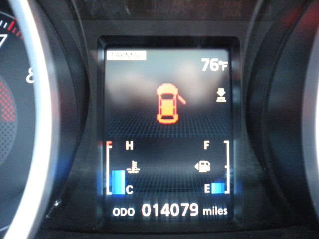 Mitsubishi Lancer Evolution 2010 photo 16