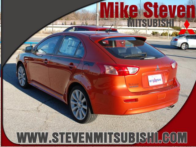 Mitsubishi Lancer Sportback 2010 photo 2