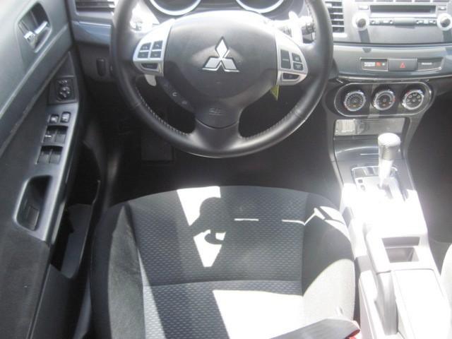 Mitsubishi Lancer Sportback 2010 photo 3