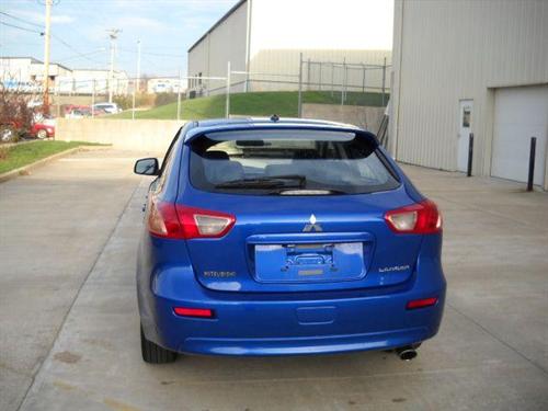 Mitsubishi Lancer Sportback 2010 photo 2