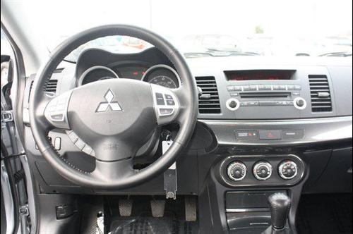 Mitsubishi Lancer Sportback 2010 photo 3