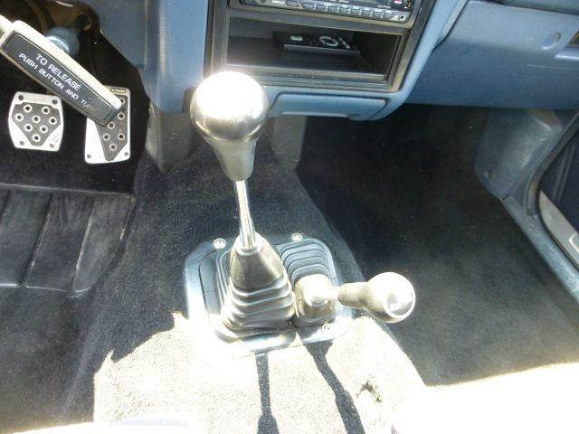 Mitsubishi Mighty Max 1987 photo 4