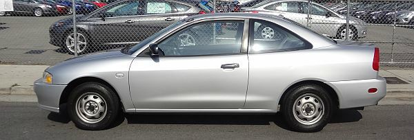 Mitsubishi Mirage 1998 photo 11